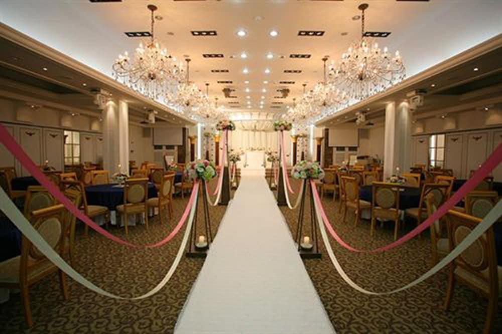 Charis Hotel Incheon Bagian luar foto