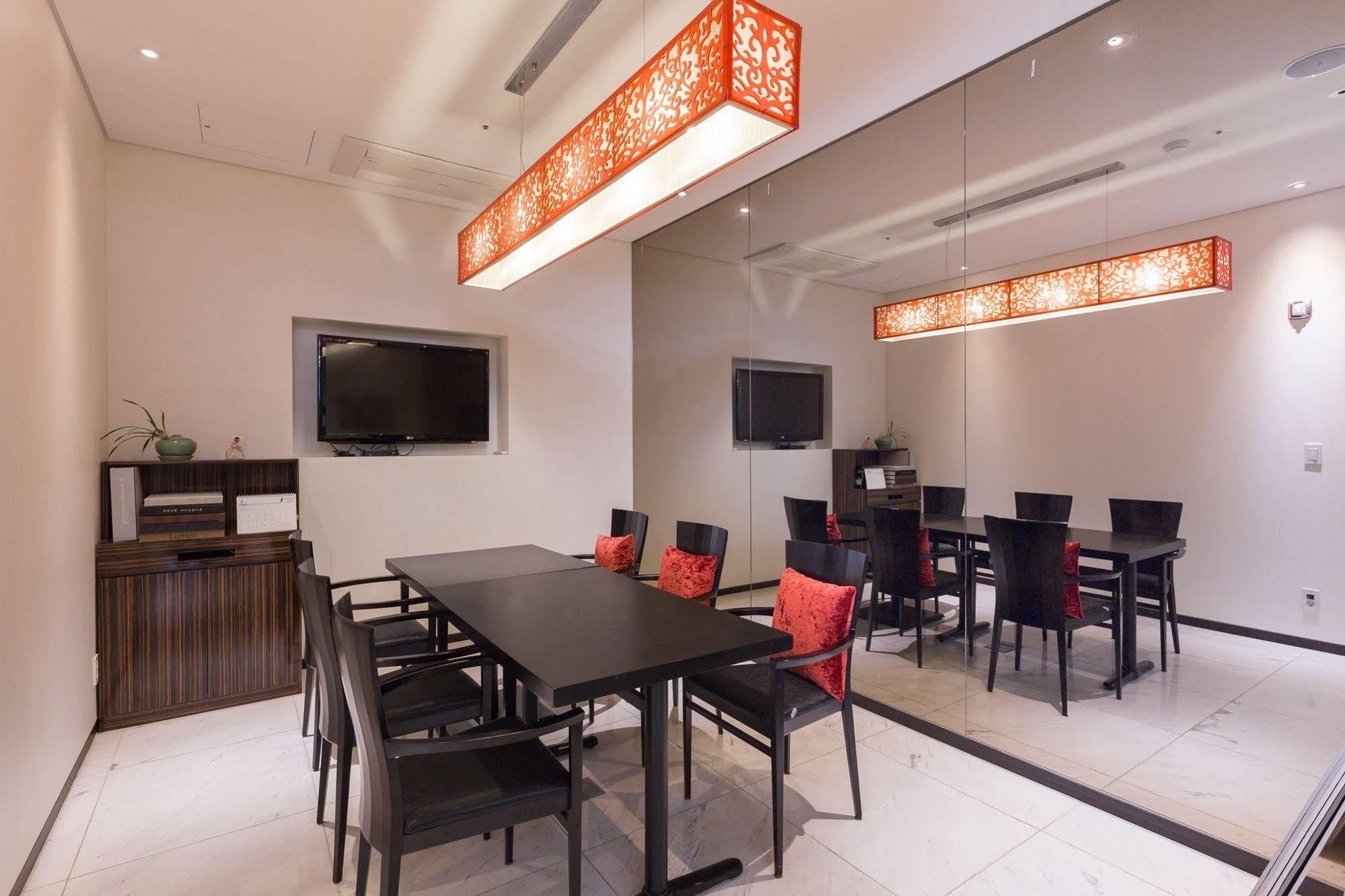 Charis Hotel Incheon Bagian luar foto