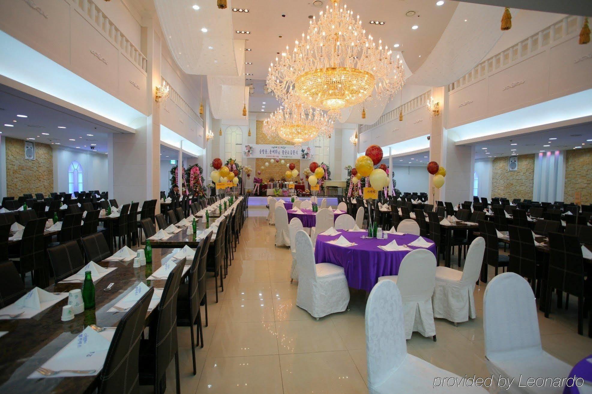 Charis Hotel Incheon Bagian luar foto
